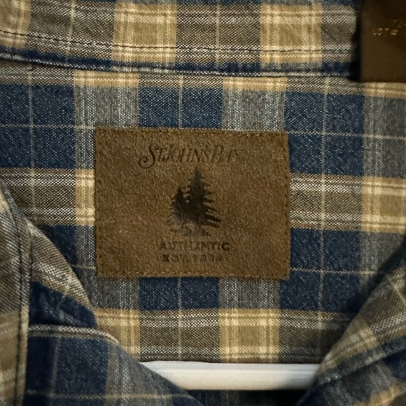 Men’s St. John’s Bay shirt medium - Picture 2 of 2